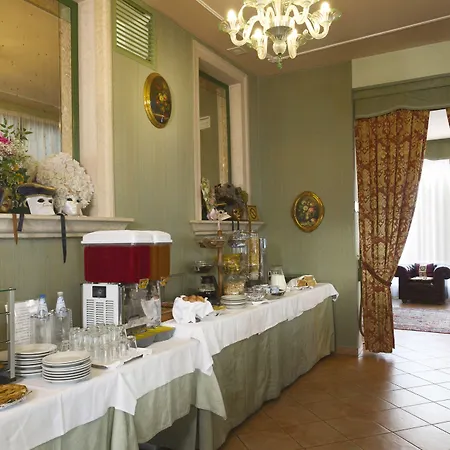 Edera Hotel