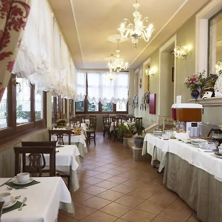 Edera Hotel 3*