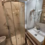 إديرا فندق 3*