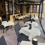إديرا فندق 3*