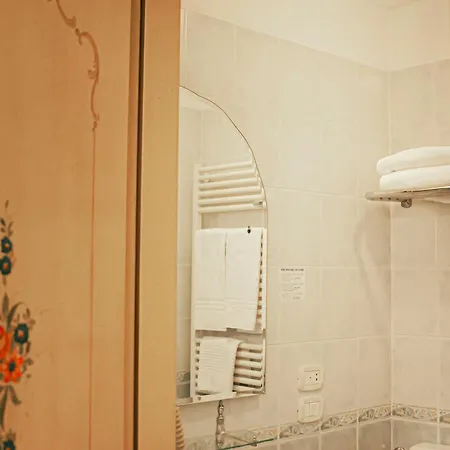 Edera 3* Venedig-Lido