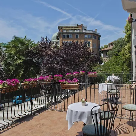 Edera Hotell